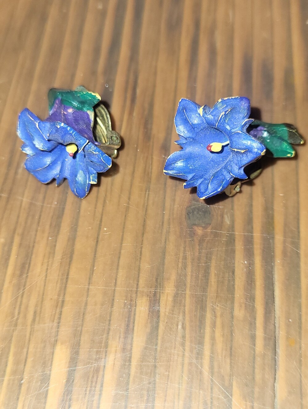 Vintage 1940s 1950s Alpine Gentian Flower Clip-On Earrings HandPainted Celluloid